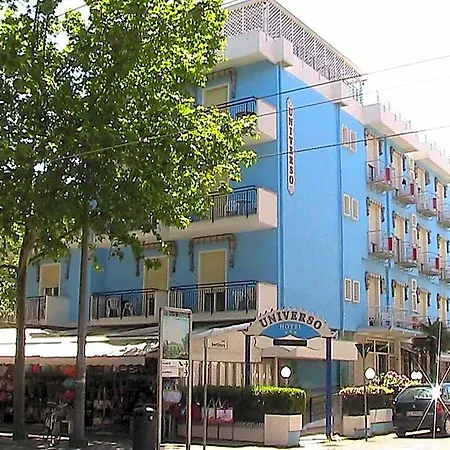 Universo Hotel 3*
