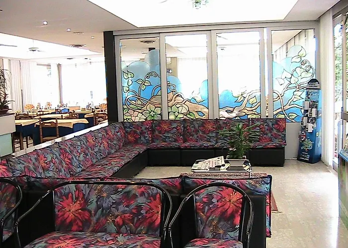Hotel Universo 3*